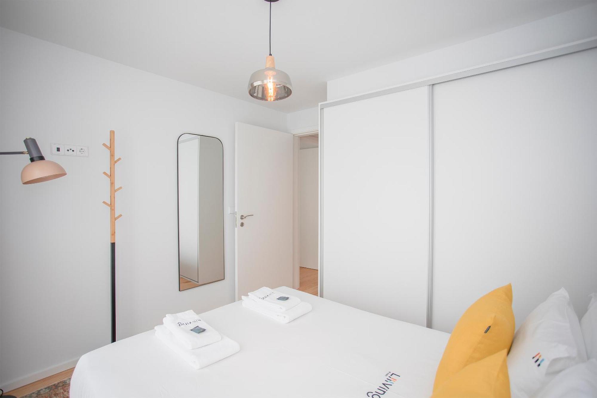 Liiiving In - Modern & Glam J * Porto